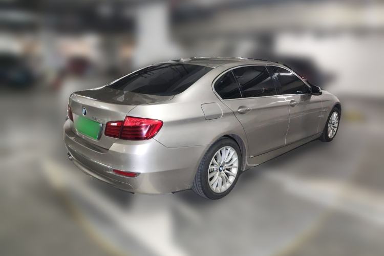 Used BMW 5 Series 2017 525Li Luxury Design Package Rear Right 45 Deg