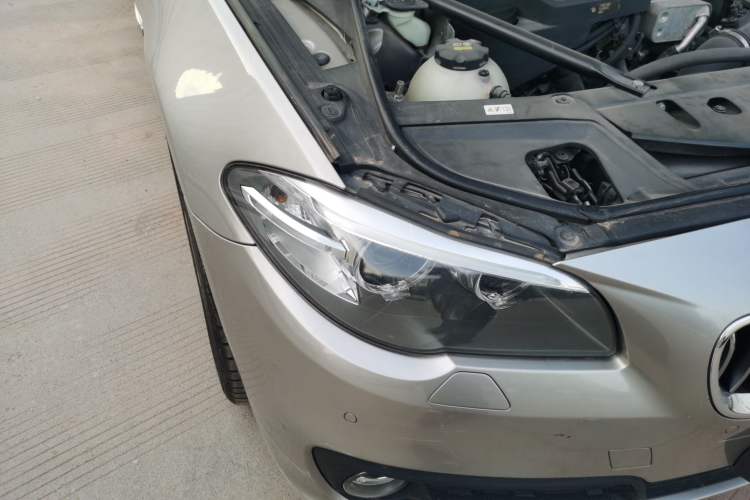 Used BMW 5 Series 2017 525Li Leading Model Right Front Headlight