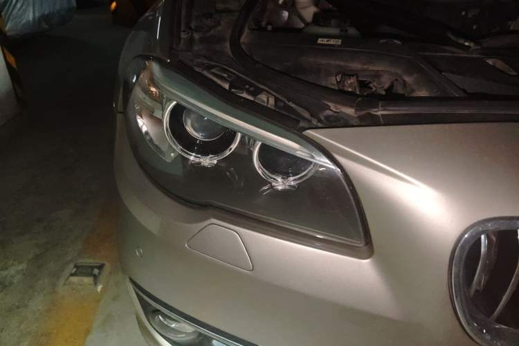 Used BMW 5 Series 2017 525Li Luxury Design Package Right Front Headlight