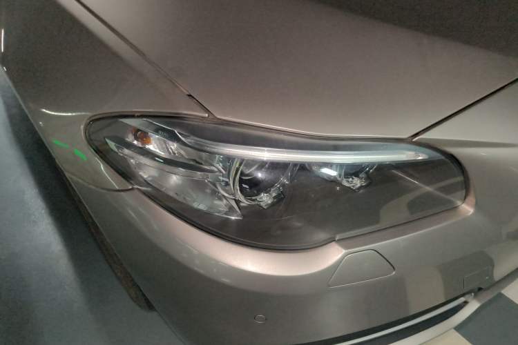 Used BMW 5 Series 2017 520Li Elegant Edition Right Front Headlight