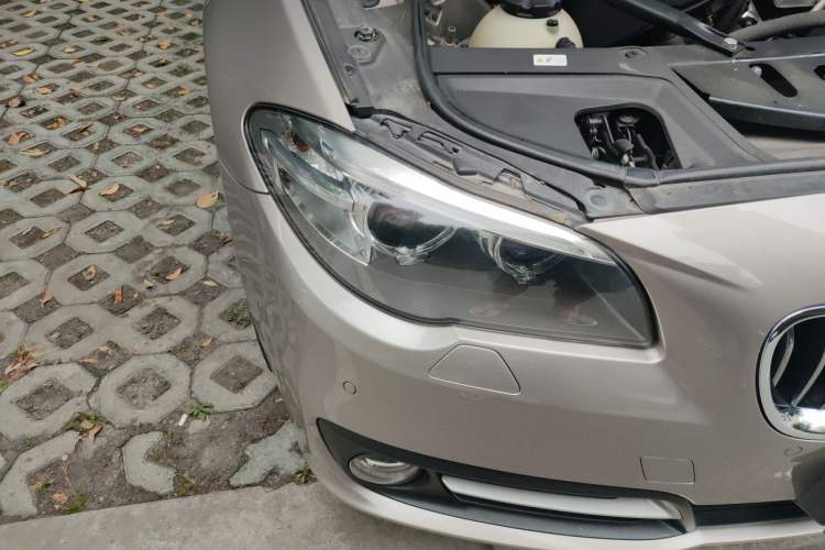 Used BMW 5 Series 2017 520Li Elegant Edition Right Front Headlight