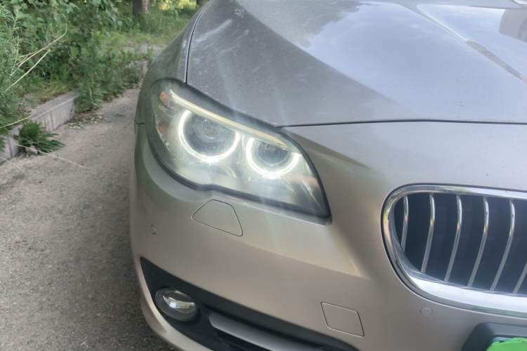 Used BMW 5 Series 2017 525Li Leading Model Right Front Headlight