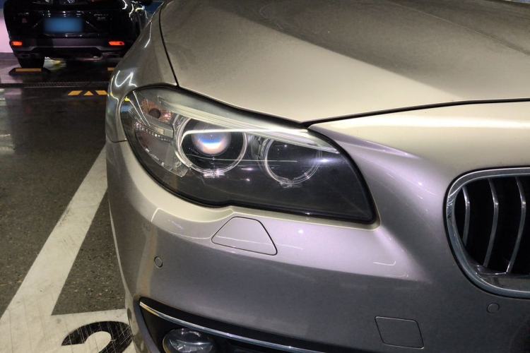 Used BMW 5 Series 2017 525Li Luxury Design Package Right Front Headlight