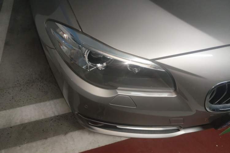Used BMW 5 Series 2017 525Li Luxury Design Package Right Front Headlight