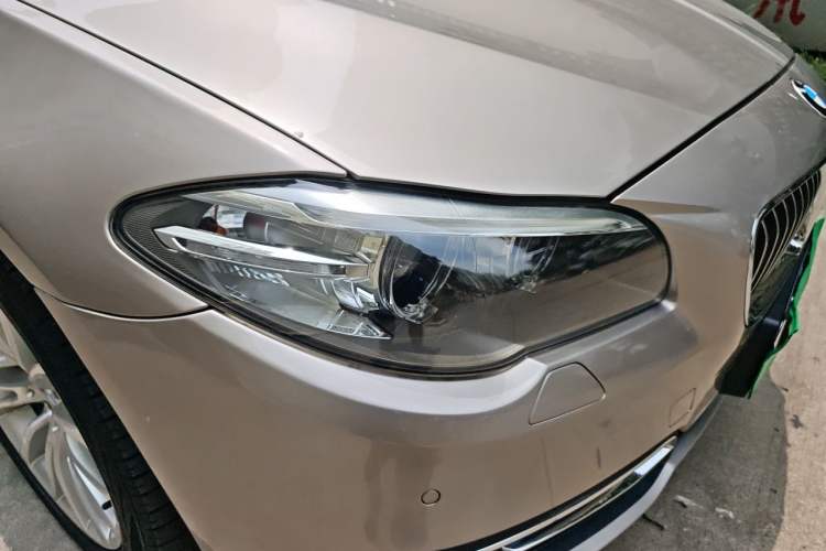 Used BMW 5 Series 2017 525Li Luxury Design Package Right Front Headlight