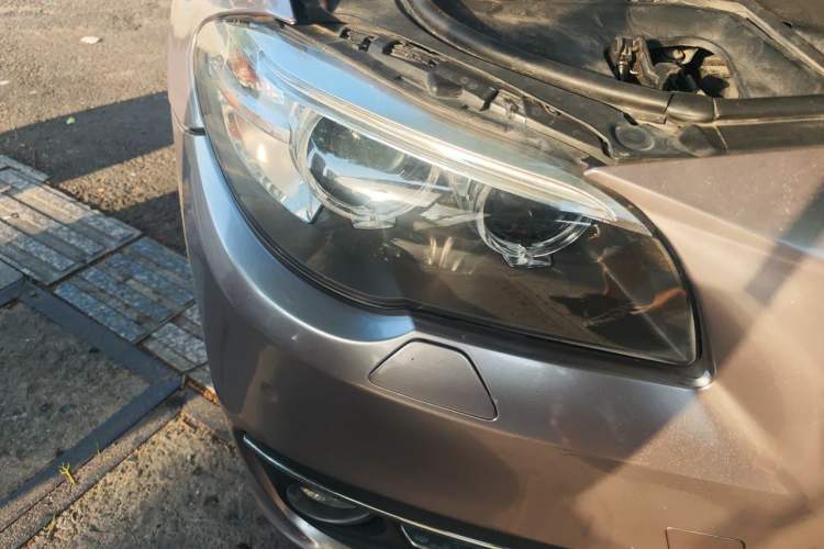 Used BMW 5 Series 2017 525Li Luxury Design Package Right Front Headlight