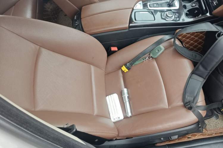Used BMW 5 Series 2017 525Li Leading Model Right Front Seat