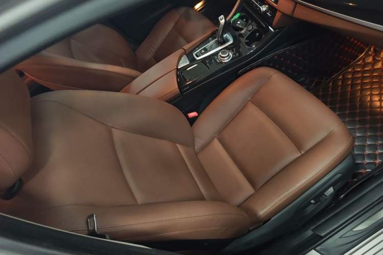 Used BMW 5 Series 2017 520Li Elegant Edition Right Front Seat