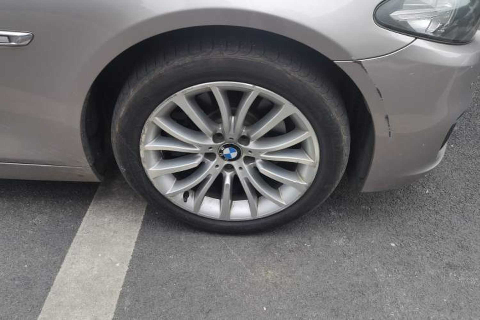 Used BMW 5 Series 2017 525Li Luxury Design Package Right Front Wheel Hub