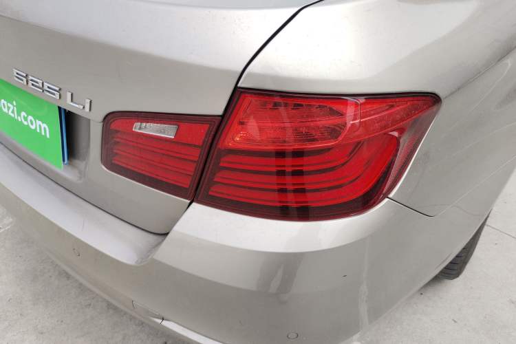 Used BMW 5 Series 2017 525Li Leading Model Right Rear Taillight