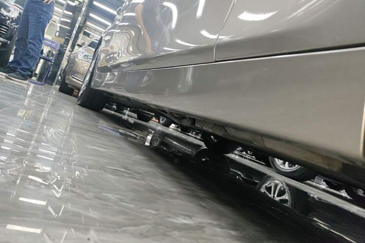 Used BMW 5 Series 2017 520Li Elegant Edition Right Side Sill