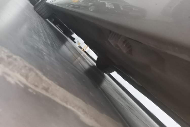 Used BMW 5 Series 2017 520Li Elegant Edition Right Side Sill