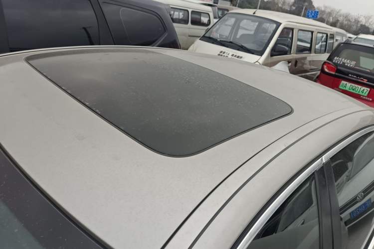 Used BMW 5 Series 2017 525Li Leading Model Roof