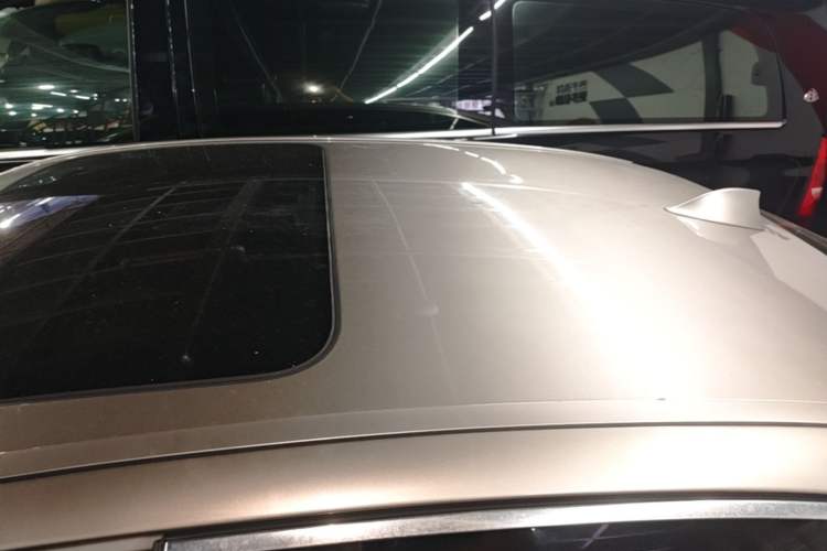 Used BMW 5 Series 2017 525Li Luxury Design Package Roof