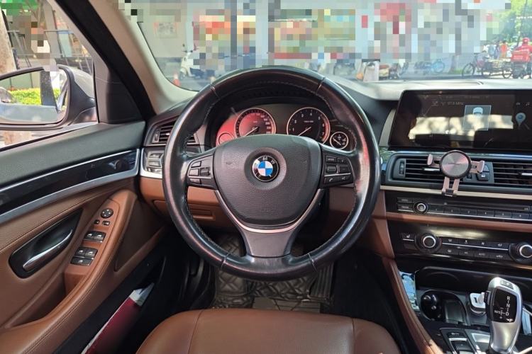 Used BMW 5 Series 2017 520Li Elegant Edition Steering Wheel