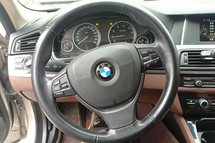 Used BMW 5 Series 2017 520Li Elegant Edition Steering Wheel