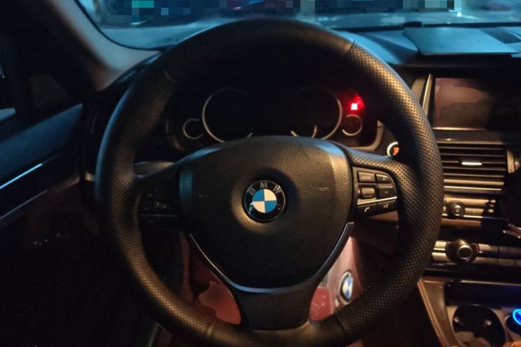 Used BMW 5 Series 2017 525Li Luxury Design Package Steering Wheel