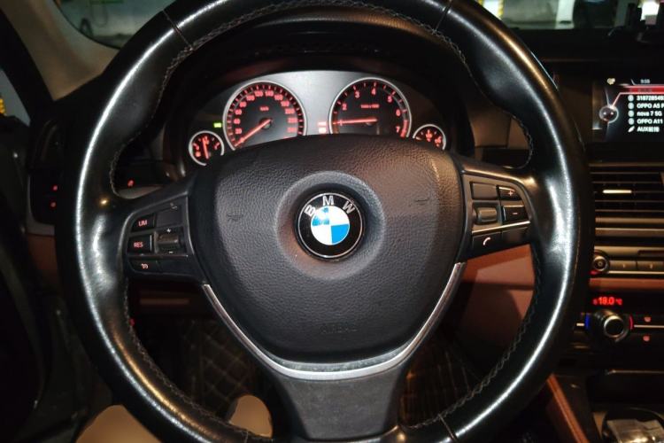Used BMW 5 Series 2017 520Li Elegant Edition Steering Wheel