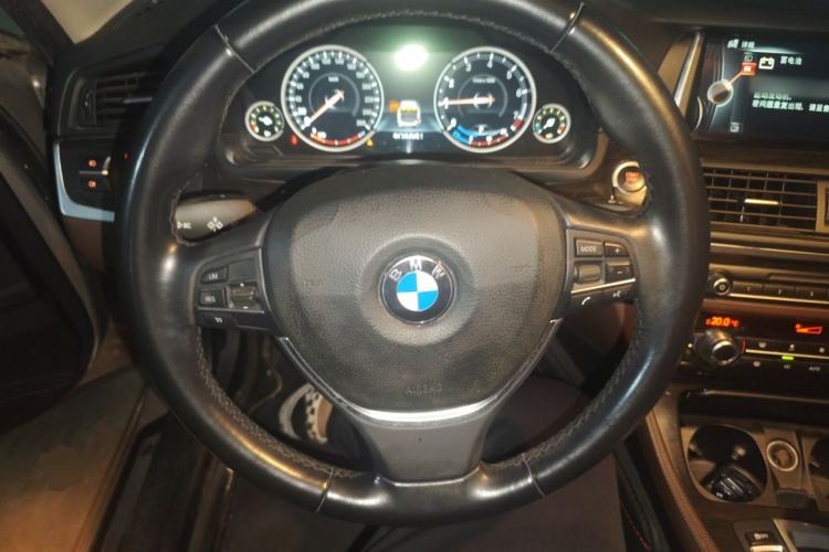 Used BMW 5 Series 2017 525Li Luxury Design Package Steering Wheel