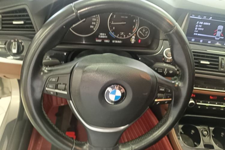 Used BMW 5 Series 2017 520Li Elegant Edition Steering Wheel