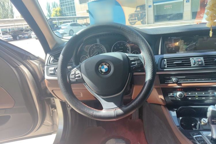 Used BMW 5 Series 2017 520Li Elegant Edition Steering Wheel