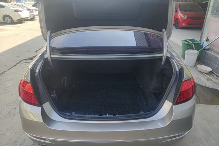 Used BMW 5 Series 2017 525Li Luxury Design Package Trunk