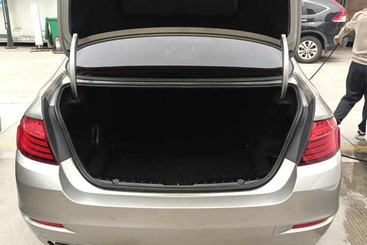 Used BMW 5 Series 2017 520Li Elegant Edition Trunk