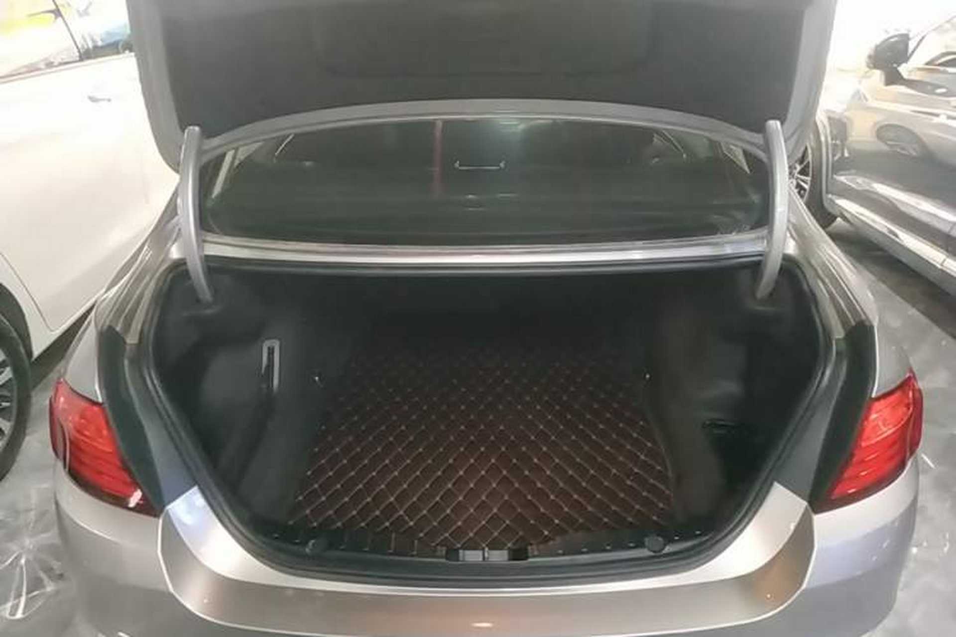 Used BMW 5 Series 2017 520Li Elegant Edition Trunk