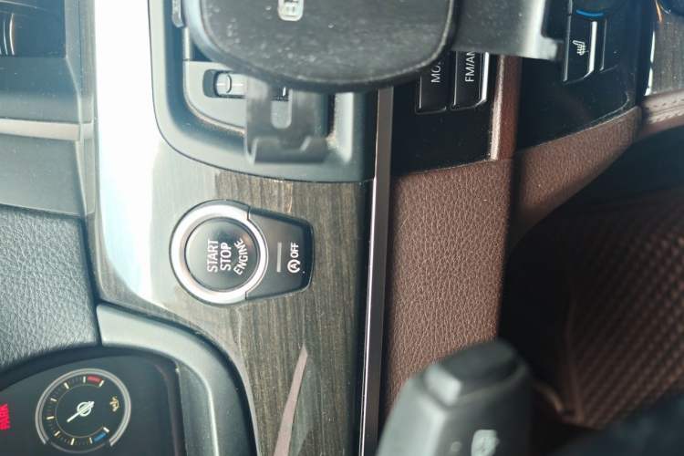 Used BMW 5 Series 2017 525Li Luxury Design Package Vehicle Key