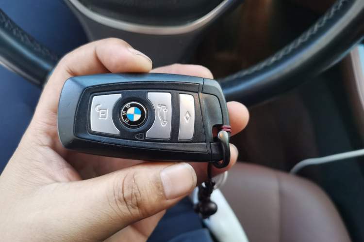 Used BMW 5 Series 2017 525Li Leading Model Vehicle Key