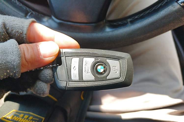 Used BMW 5 Series 2017 525Li Leading Model Vehicle Key