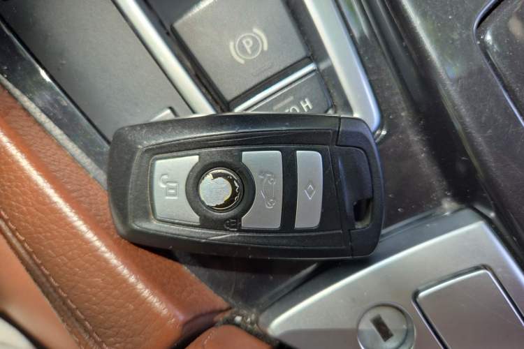 Used BMW 5 Series 2017 520Li Elegant Edition Vehicle Key