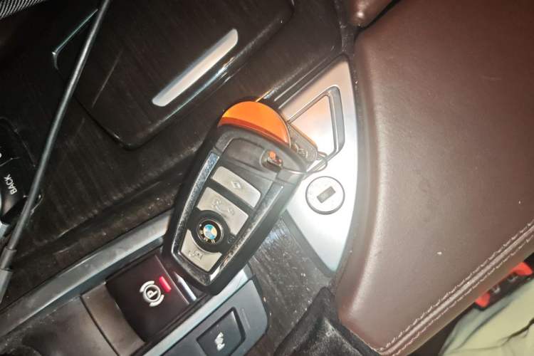 Used BMW 5 Series 2017 525Li Luxury Design Package Vehicle Key
