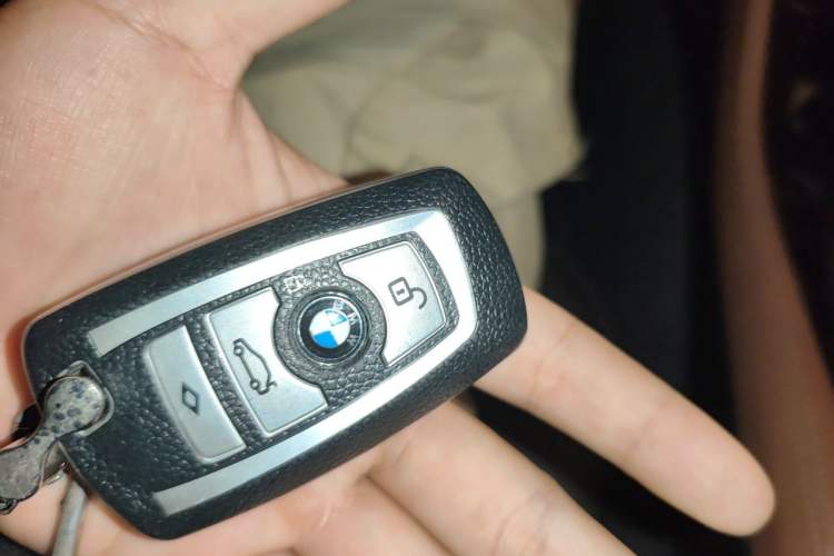 Used BMW 5 Series 2017 525Li Leading Model Vehicle Key