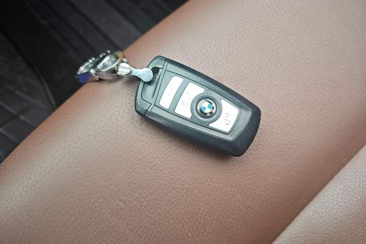 Used BMW 5 Series 2017 525Li Leading Model Vehicle Key