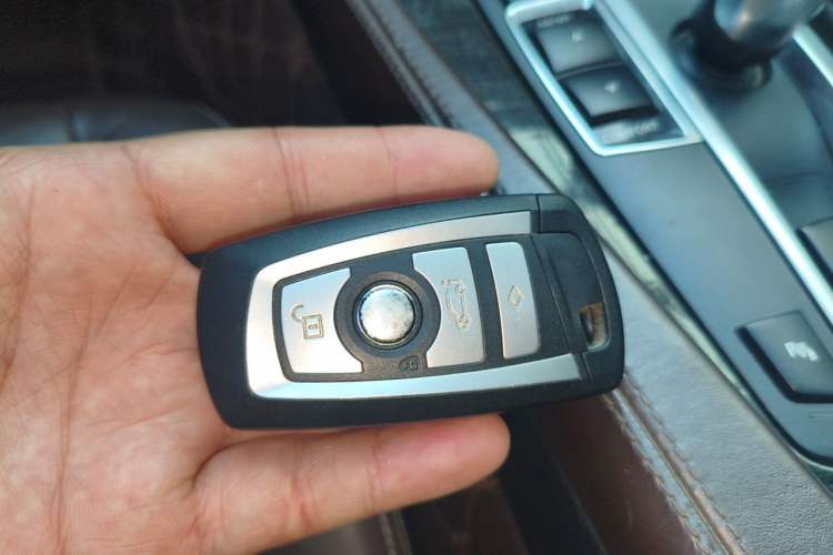 Used BMW 5 Series 2017 525Li Luxury Design Package Vehicle Key