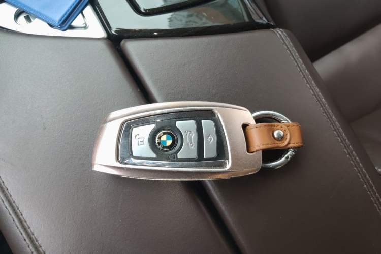 Used BMW 5 Series 2017 525Li Luxury Design Package Vehicle Key