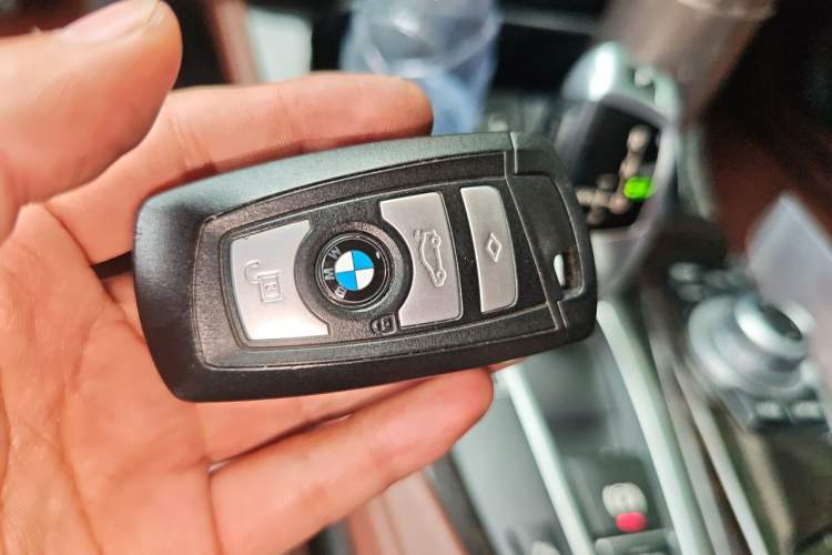 Used BMW 5 Series 2017 525Li Leading Model Vehicle Key