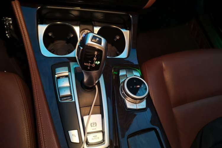Used BMW 5 Series 2017 525Li Leading Model Gear Lever
