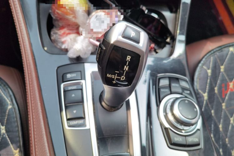 Used BMW 5 Series 2017 520Li Elegant Edition Gear Lever