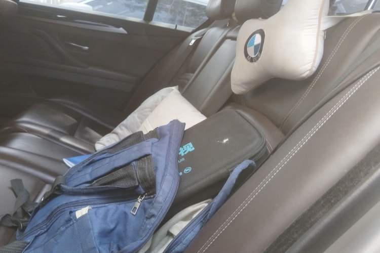 Used BMW 5 Series 2017 525Li Luxury Design Package Left Rear Seat