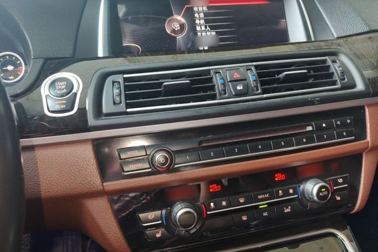 Used BMW 5 Series 2017 528Li Leading Model Audio And AC Panel