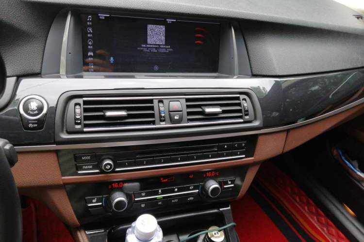 Used BMW 5 Series 2017 520Li Elegant Edition Audio And AC Panel