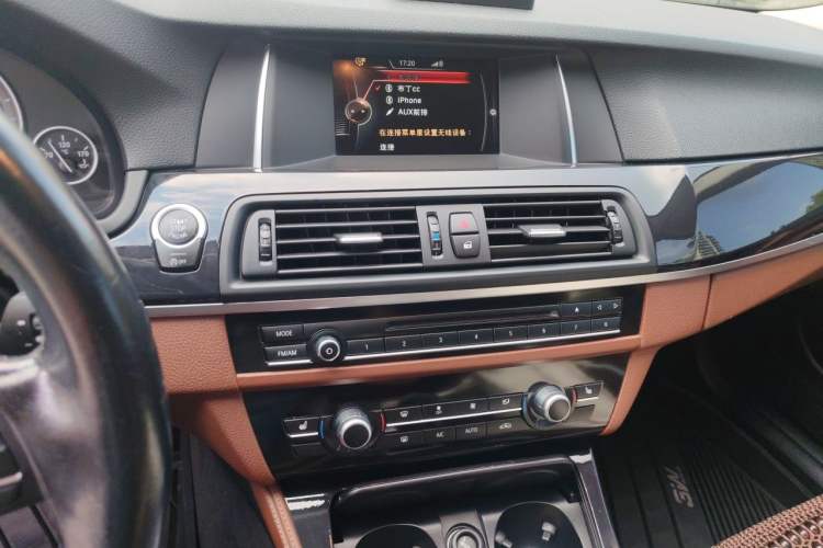 Used BMW 5 Series 2017 520Li Elegant Edition Audio And AC Panel