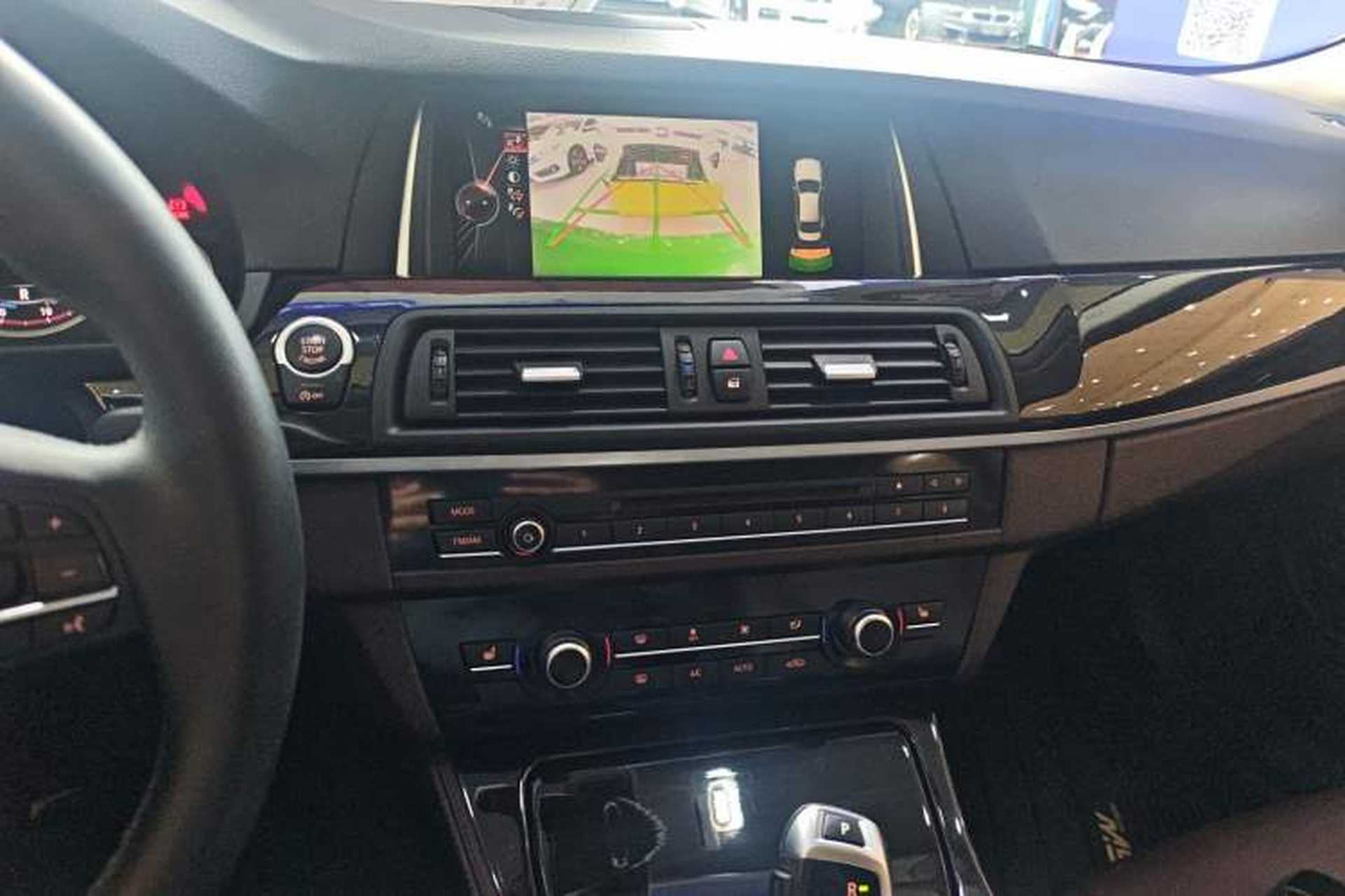 Used BMW 5 Series 2017 525Li Luxury Design Package Audio And AC Panel