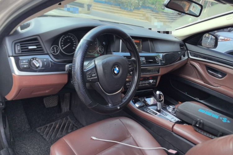 Used BMW 5 Series 2017 520Li Elegant Edition Center Console