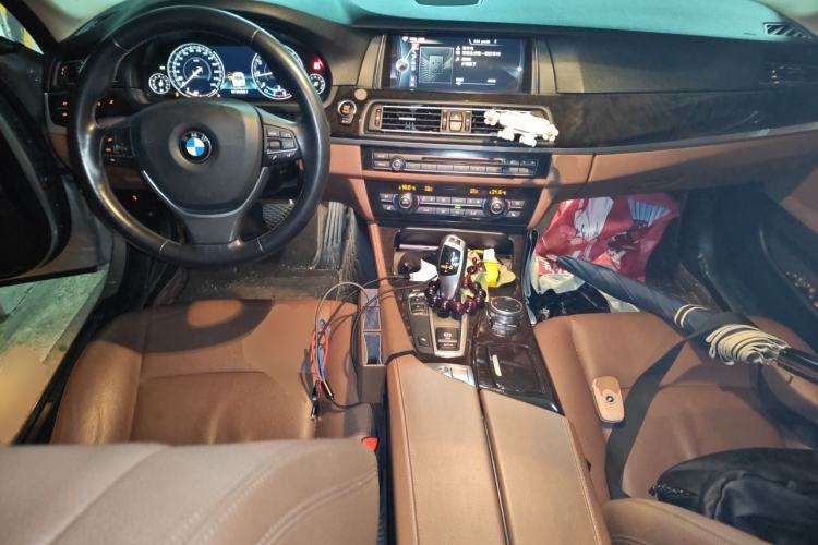 Used BMW 5 Series 2017 528Li Leading Model Center Console