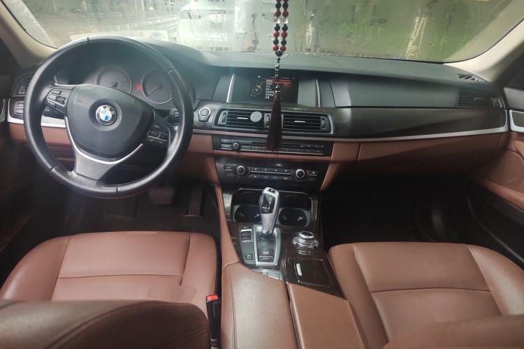 Used BMW 5 Series 2017 525Li Leading Model Center Console