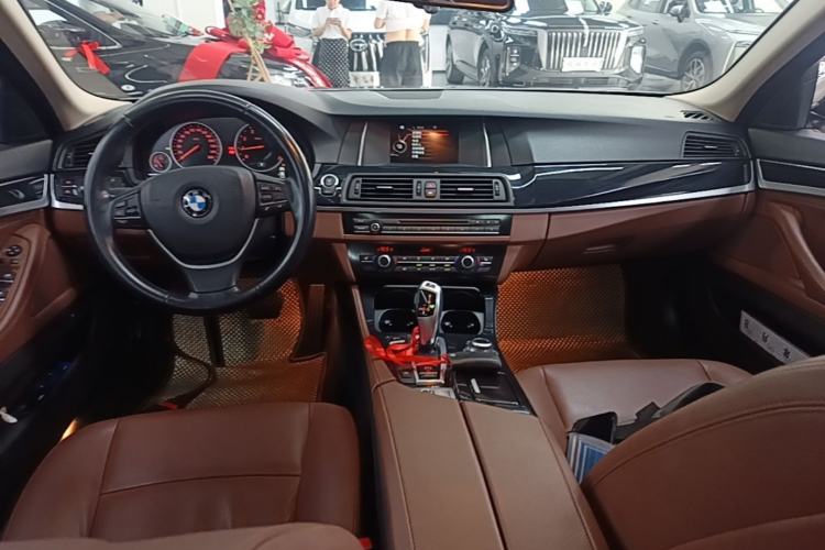 Used BMW 5 Series 2017 520Li Elegant Edition Center Console