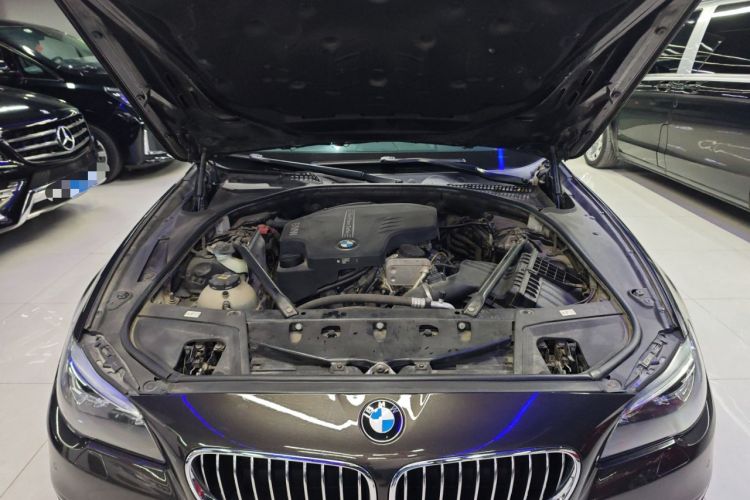 Used BMW 5 Series 2017 525Li Luxury Design Package Engine Bay